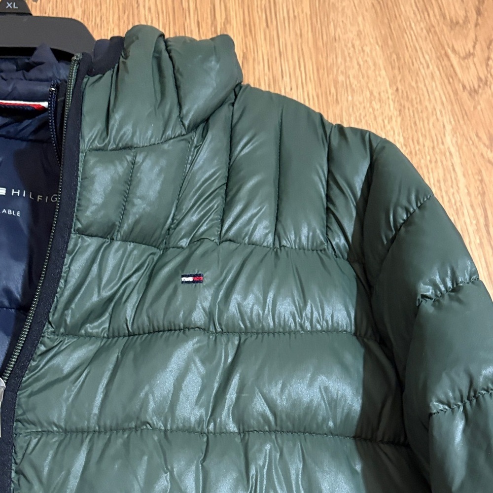 Tommy Hilfiger Olive Puffer Jacket for Men - Picture 4 of 14